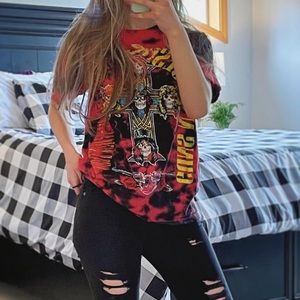 Red tie-dye Guns N’ Roses T-shirt